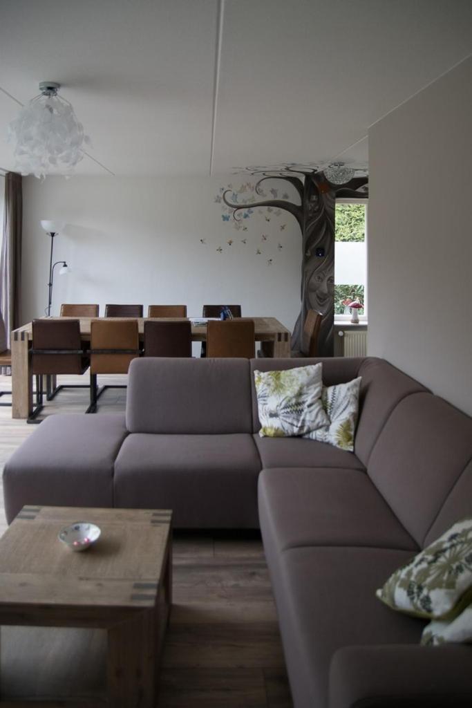 Groepsaccommodatie Kom In De Bedstee Sprookje Winterswijk Ngoại thất bức ảnh